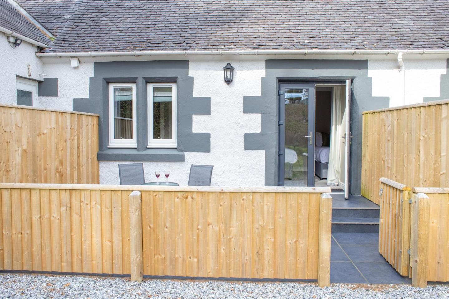 Bonnie Lodge By Broadford Hotel Exterior photo
